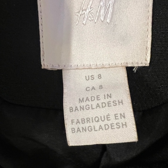 H&M jacket 🥰 - Picture 2 of 3